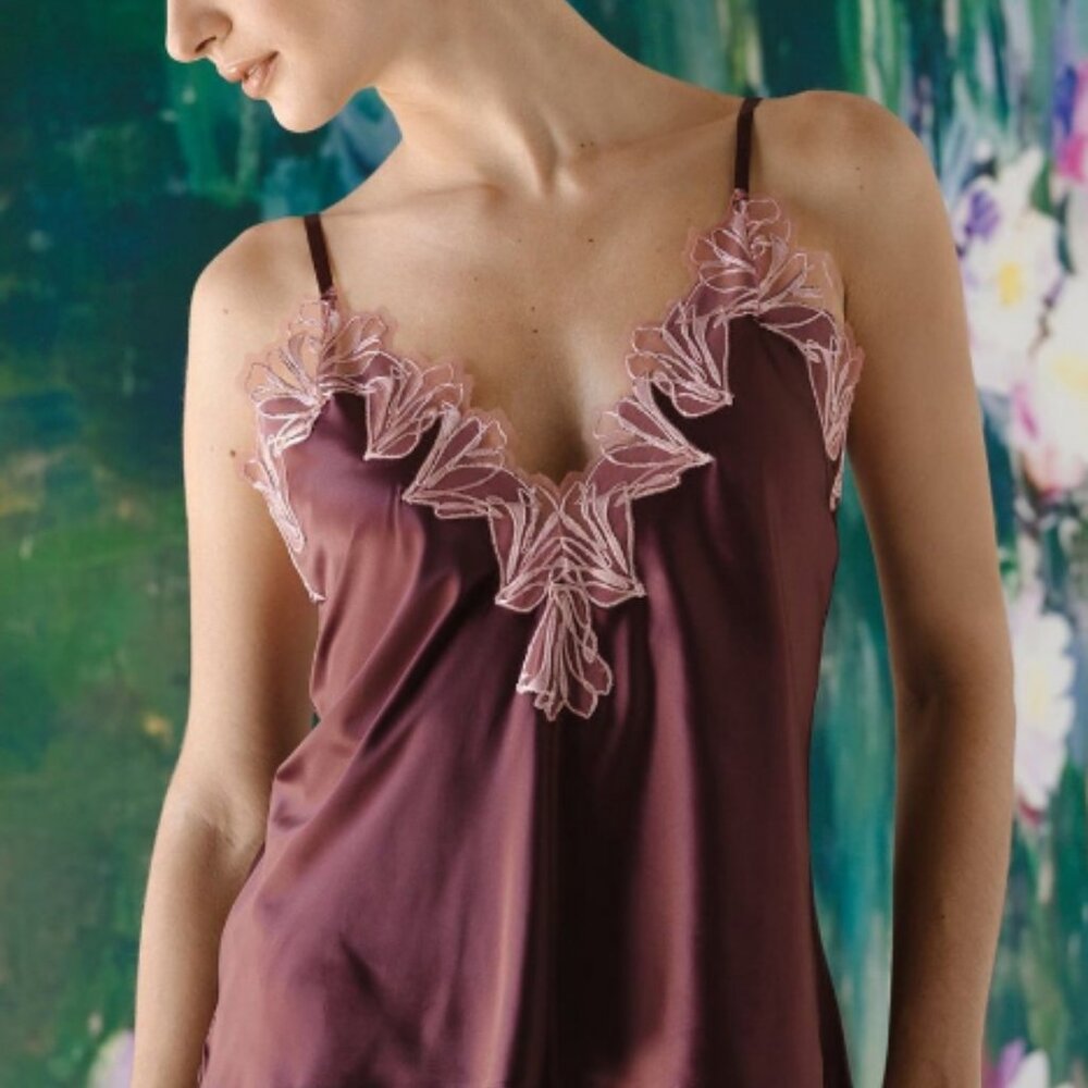 Entos Lilac SAINTE TOP NEW!